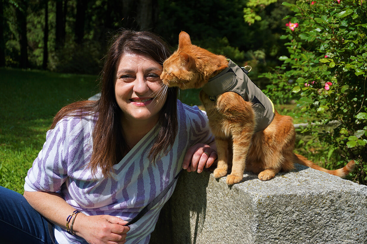 CLAUDIA KATO BACIO PETTORINA